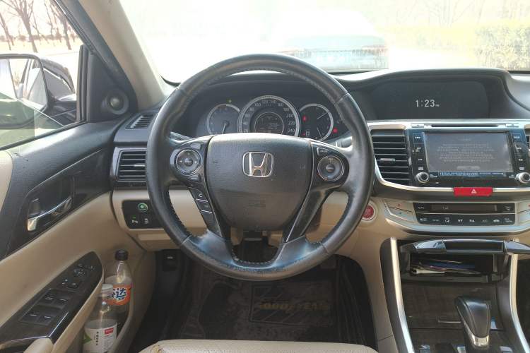 Used Honda Accord 2014 2.4L EXN Luxury Navigation Edition Steering Wheel