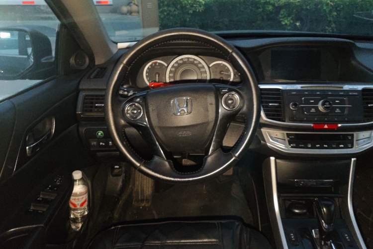 Used Honda Accord 2014 2.0L EX Luxury Edition Steering Wheel