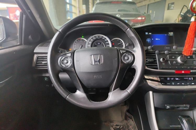 Used Honda Accord 2014 2.0L EX Luxury Edition Steering Wheel