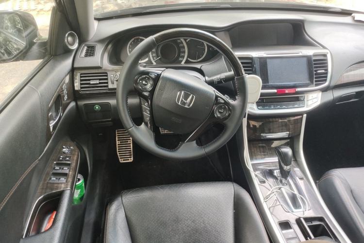 Used Honda Accord 2014 3.0L VTI Prestige Edition Steering Wheel
