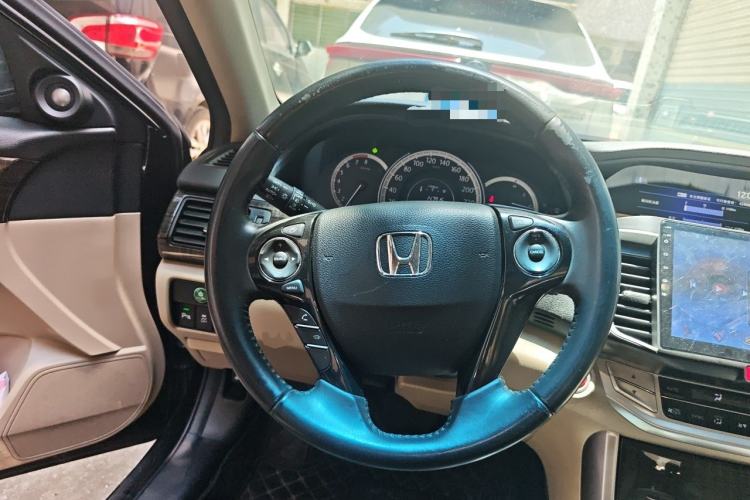 Used Honda Accord 2014 2.4L EXN Luxury Navigation Edition Steering Wheel