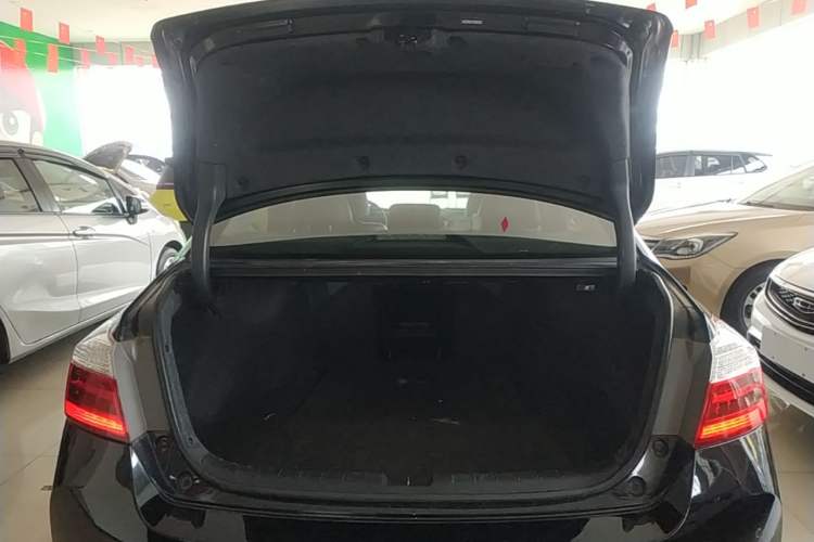 Used Honda Accord 2014 2.4L EX Luxury Edition Trunk