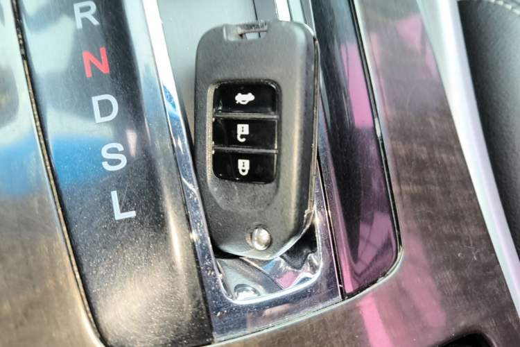 Used Honda Accord 2014 2.0L LX Comfort Edition Vehicle Key