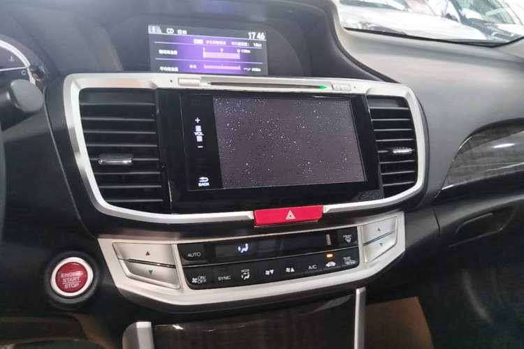 Used Honda Accord 2014 2.4L EX Luxury Edition Audio And AC Panel