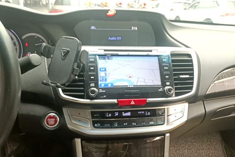 Used Honda Accord 2014 2.4L EXN Luxury Navigation Edition Audio And AC Panel