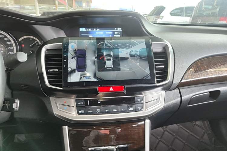Used Honda Accord 2014 2.0L EX Luxury Edition Audio And AC Panel