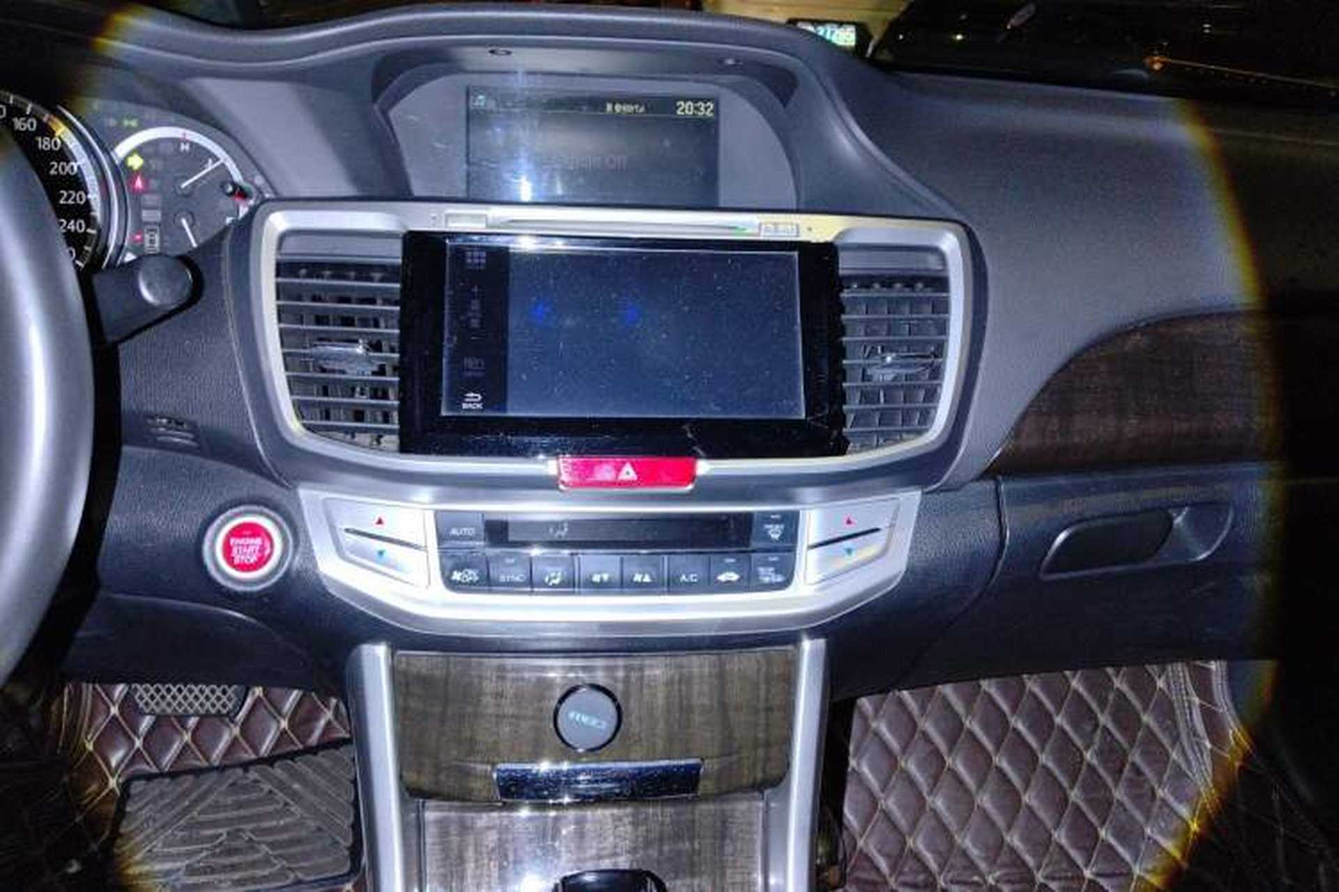 Used Honda Accord 2014 2.4L EX Luxury Edition Audio And AC Panel