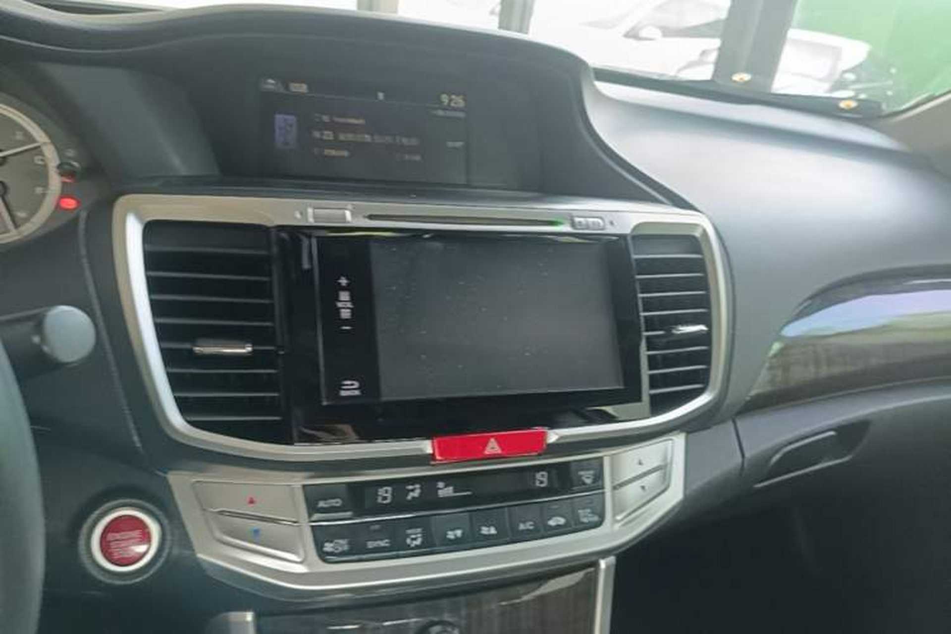 Used Honda Accord 2014 2.4L EX Luxury Edition Audio And AC Panel