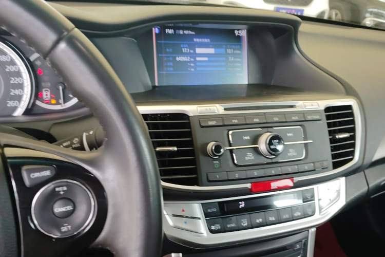 Used Honda Accord 2014 2.0L EX Luxury Edition Audio And AC Panel