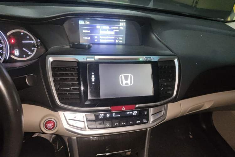 Used Honda Accord 2014 2.4L EX Luxury Edition Audio And AC Panel