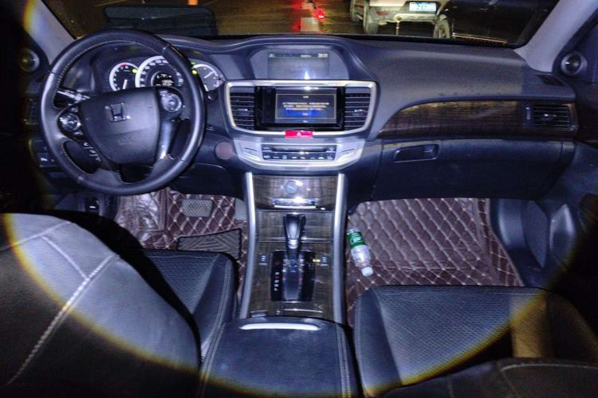 Used Honda Accord 2014 2.4L EX Luxury Edition Center Console