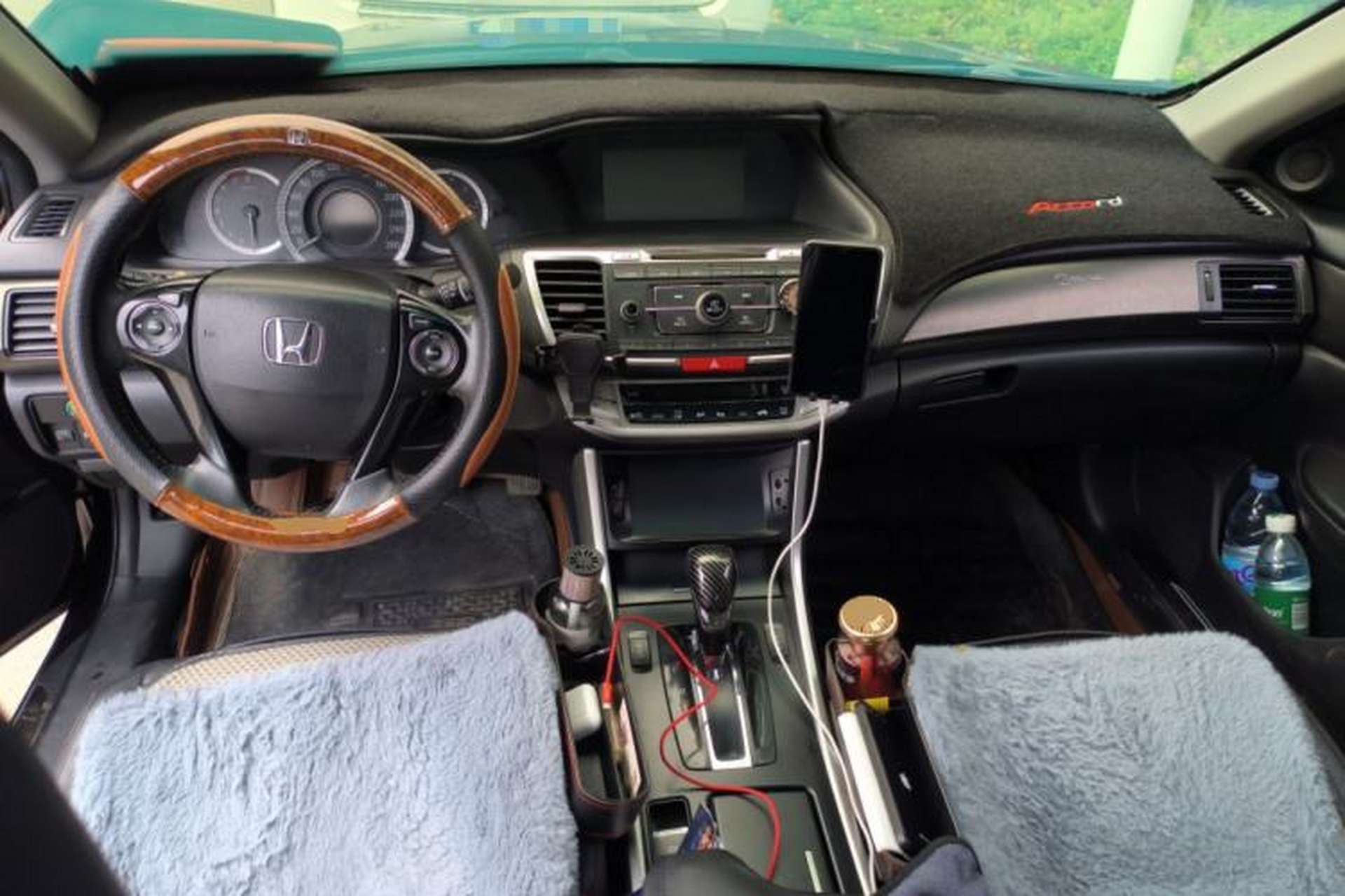 Used Honda Accord 2014 2.0L EX Luxury Edition Center Console