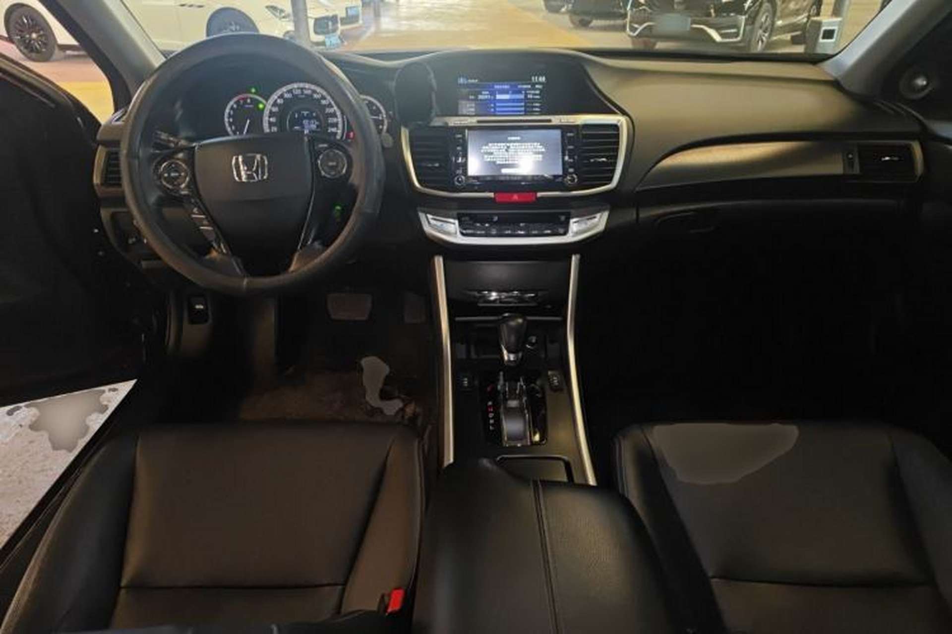 Used Honda Accord 2014 2.0L EXN Luxury Navigation Edition Center Console