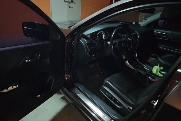 Used Honda Accord 2014 2.0L EX Luxury Edition Driver Seat