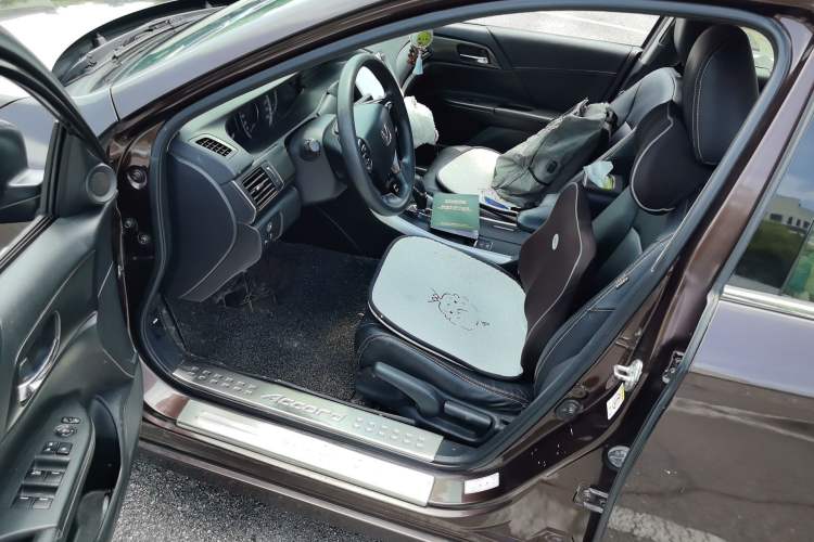Used Honda Accord 2014 2.0L LX Comfort Edition Driver Seat