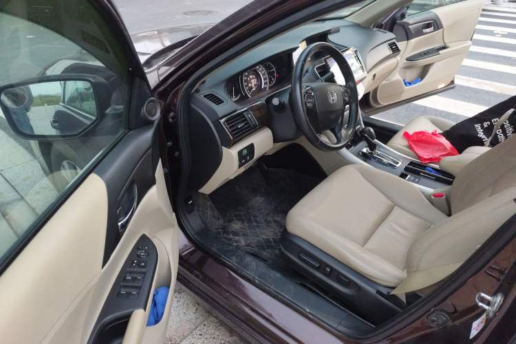 Used Honda Accord 2014 2.0L EX Luxury Edition Driver Seat