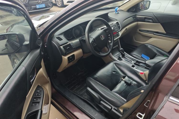 Used Honda Accord 2014 2.0L LX Comfort Edition Driver Seat