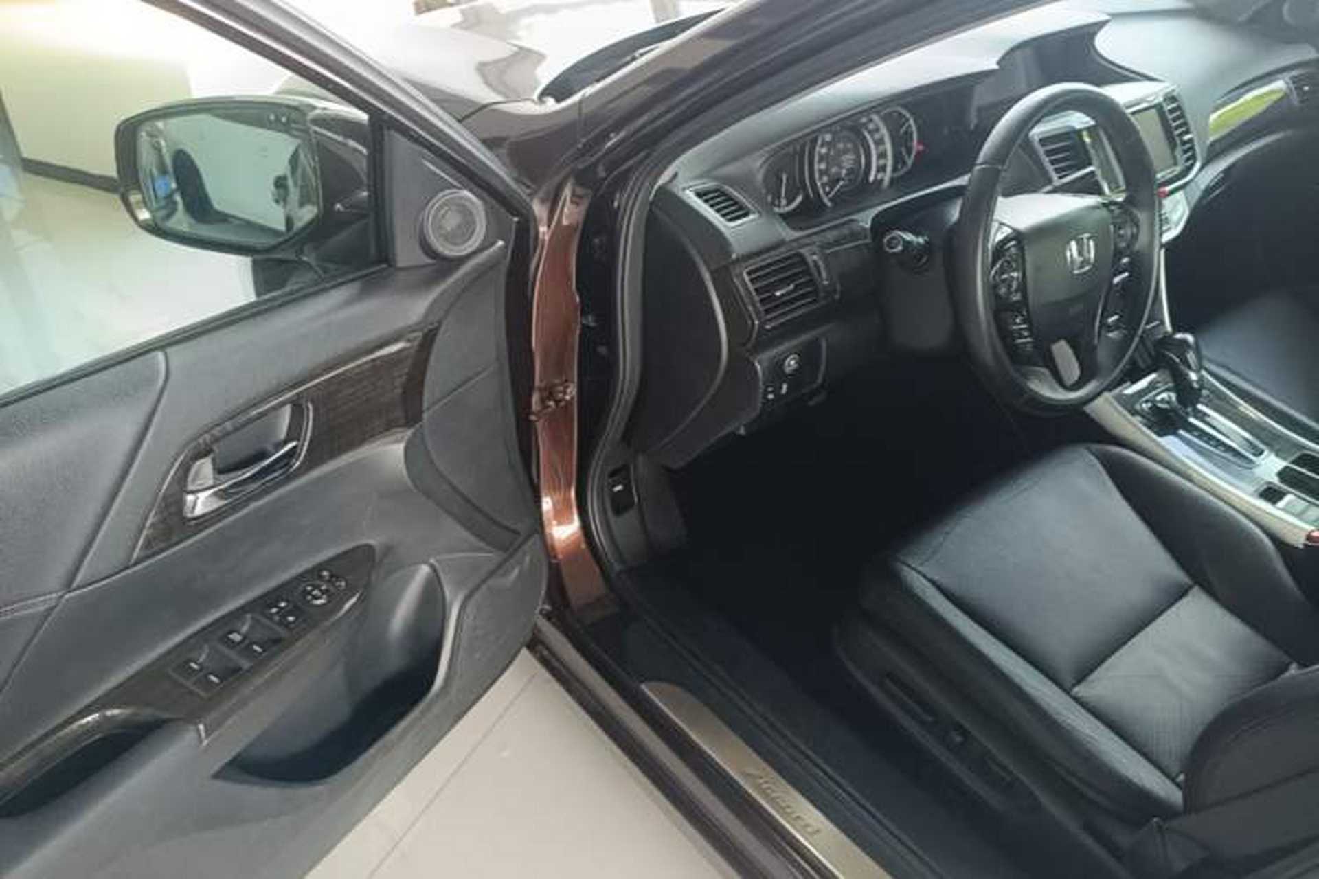 Used Honda Accord 2014 2.4L EX Luxury Edition Driver Seat