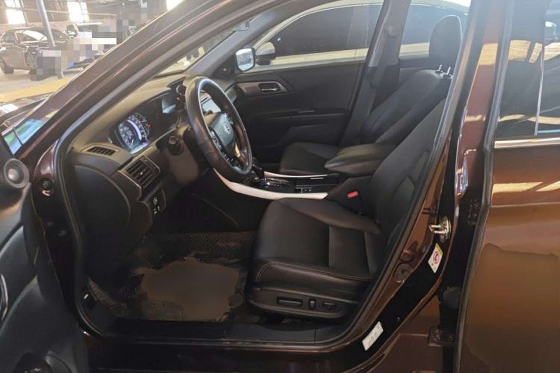 Used Honda Accord 2014 2.0L EXN Luxury Navigation Edition Driver Seat