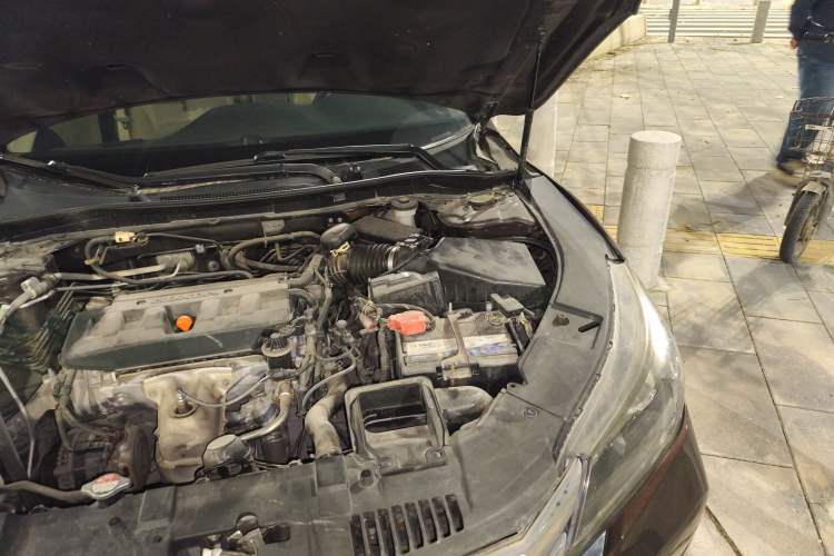 Used Honda Accord 2014 2.0L EX Luxury Edition Engine Bay Left