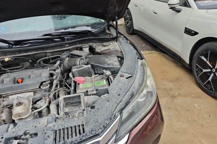 Used Honda Accord 2014 2.0L LX Comfort Edition Engine Bay Left