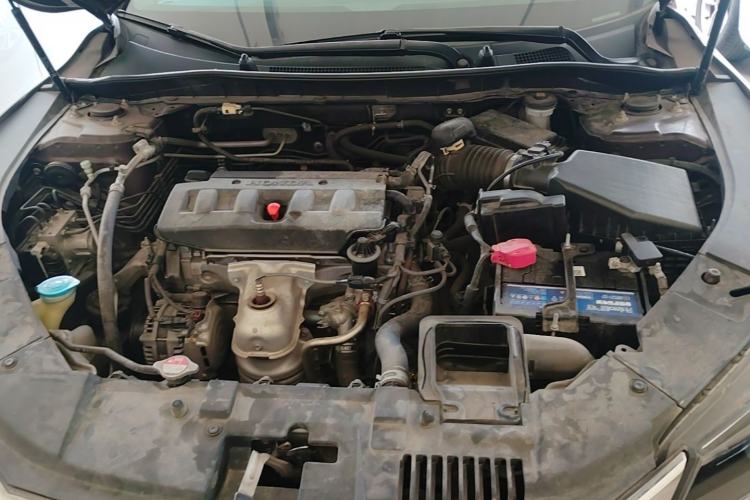 Used Honda Accord 2014 2.0L EX Luxury Edition Engine Bay