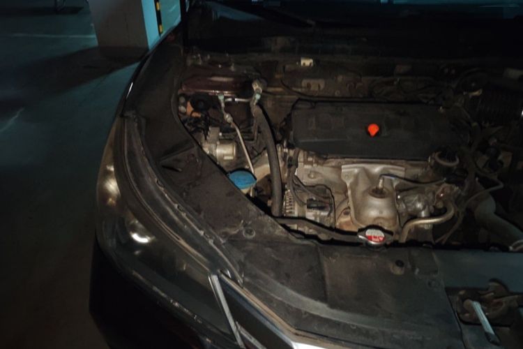 Used Honda Accord 2014 2.0L EX Luxury Edition Engine Bay Right