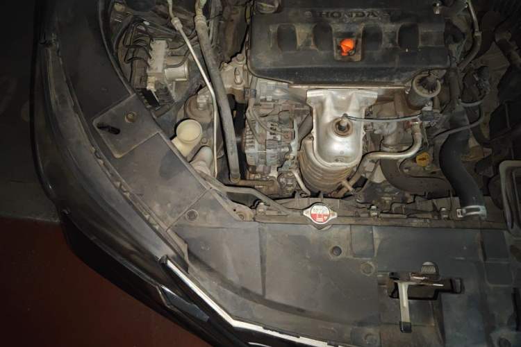 Used Honda Accord 2014 2.0L LX Comfort Edition Engine Bay Right