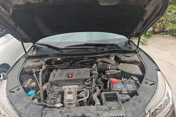 Used Honda Accord 2014 2.0L LX Comfort Edition Engine Bay