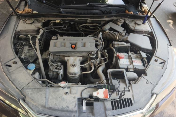 Used Honda Accord 2014 2.0L EX Luxury Edition Engine Bay