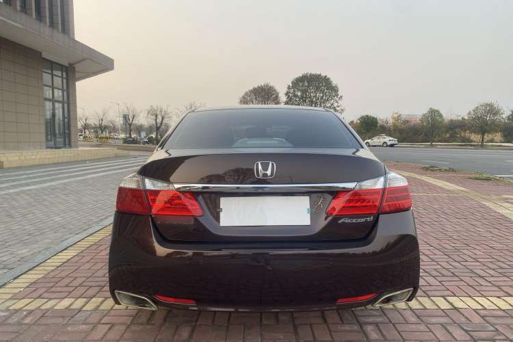 Used Honda Accord 2014 2.0L LX Comfort Edition Exterior 4