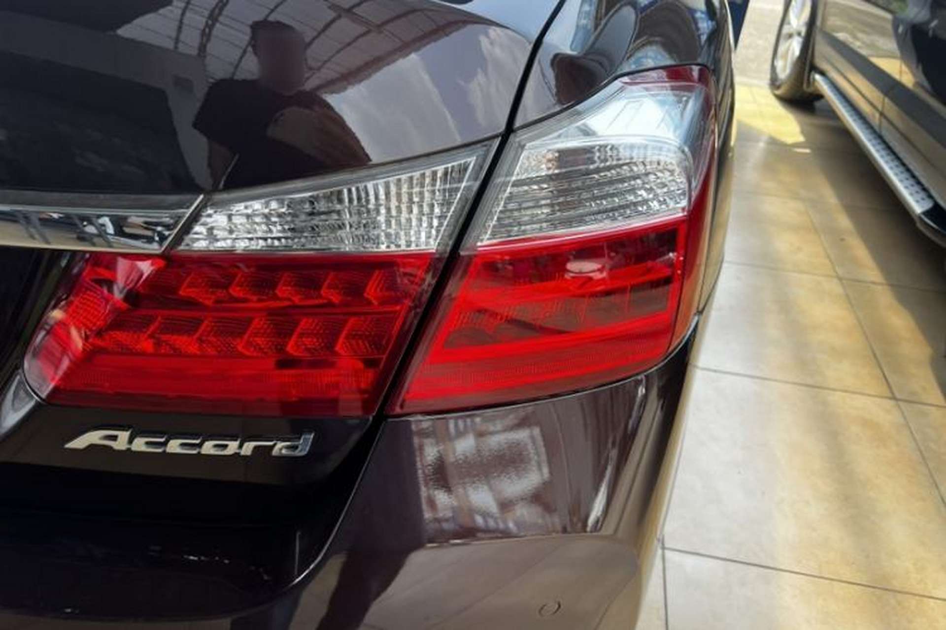Used Honda Accord 2014 2.0L LX Comfort Edition Exterior 4