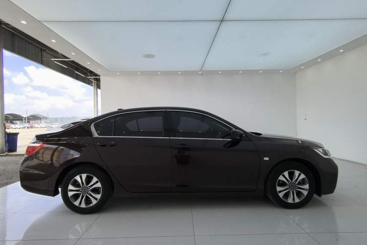 Used Honda Accord 2014 2.0L EX Luxury Edition Exterior 6