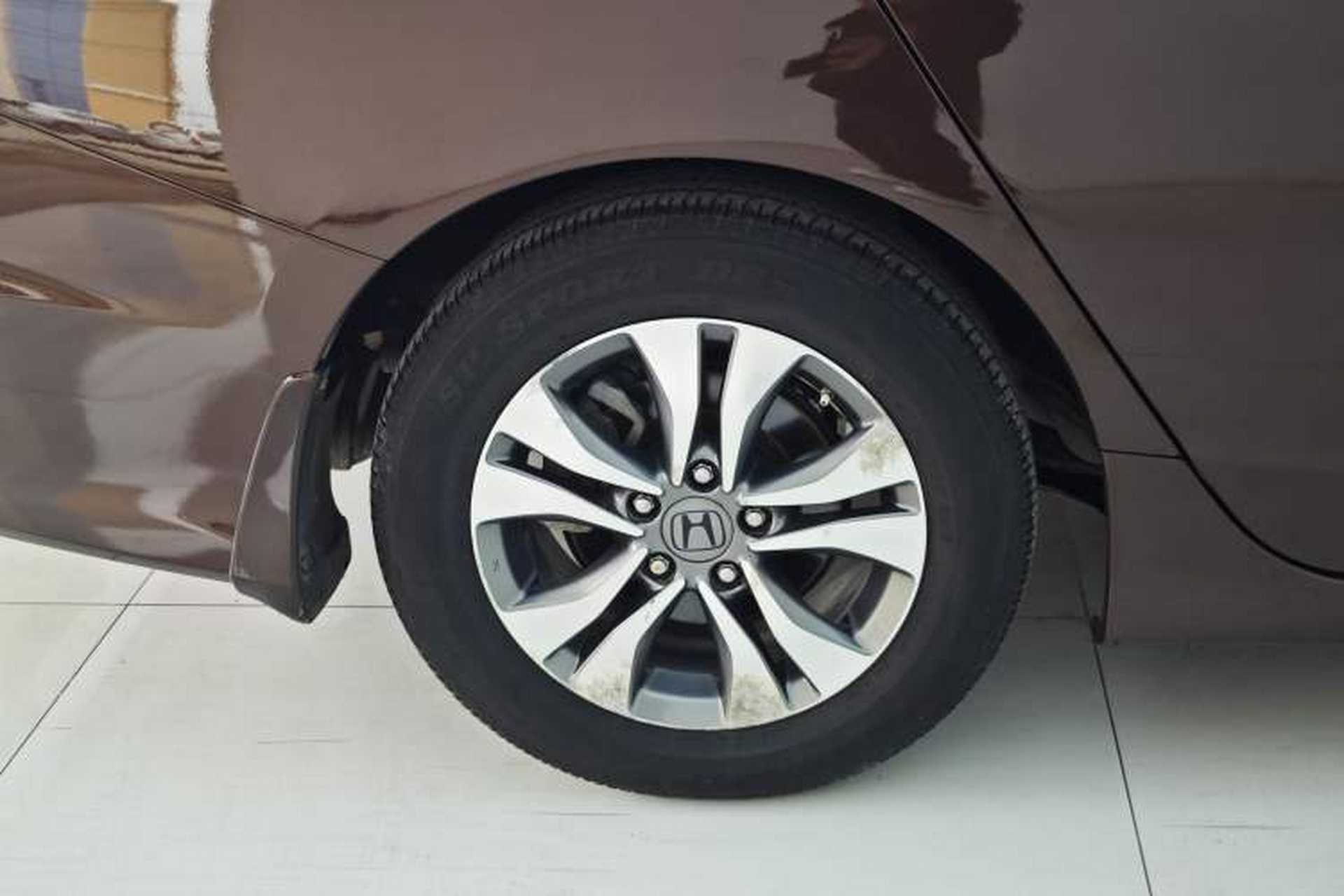 Used Honda Accord 2014 2.0L LX Comfort Edition Exterior 8