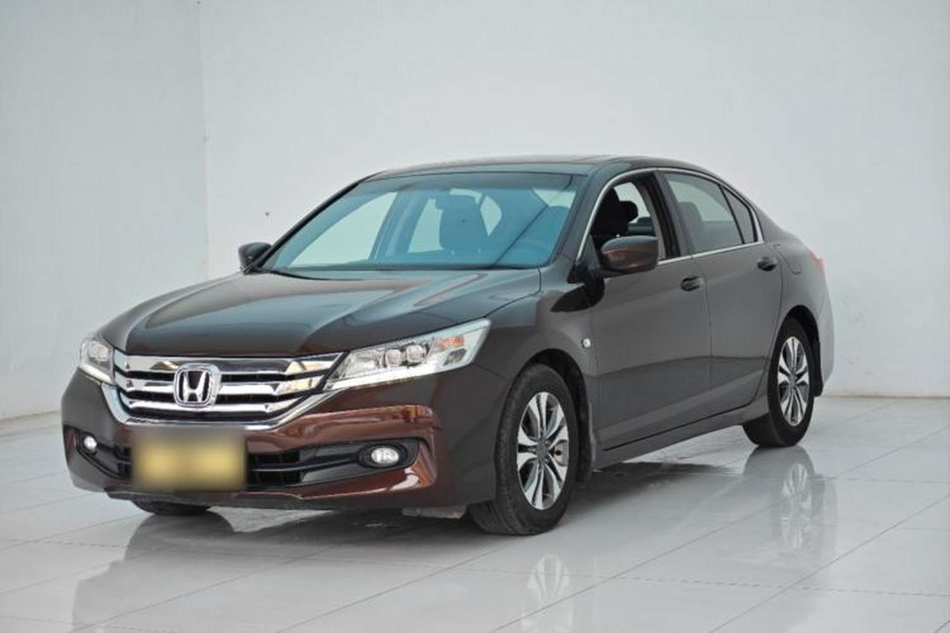 Used Honda Accord 2014 2.0L LX Comfort Edition Front Left 45 Deg