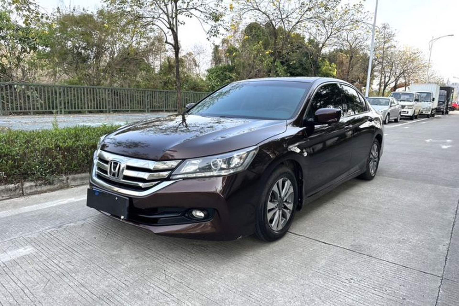 Used Honda Accord 2014 2.0L LX Comfort Edition Front Left 45 Deg