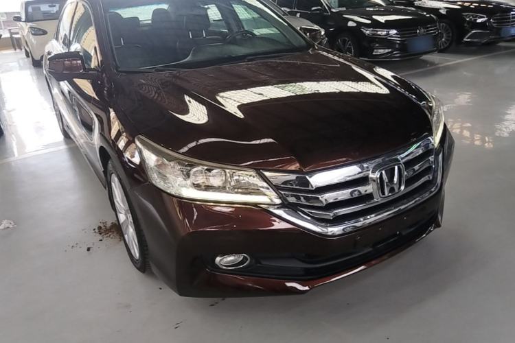 Used Honda Accord 2014 2.4L EX Luxury Edition Front Right 45 Deg