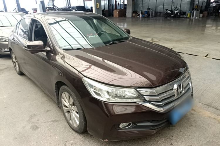 Used Honda Accord 2014 2.4L EXN Luxury Navigation Edition Front Right 45 Deg