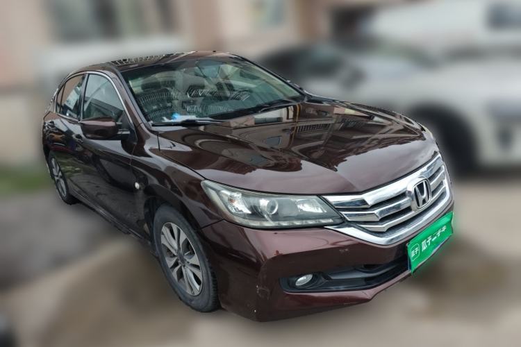 Used Honda Accord 2014 2.0L LX Comfort Edition Front Right 45 Deg