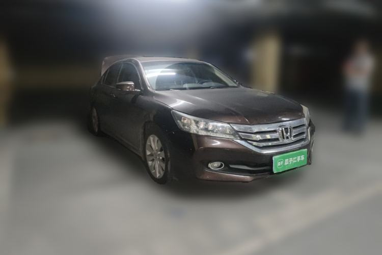 Used Honda Accord 2014 2.4L EX Luxury Edition Front Right 45 Deg