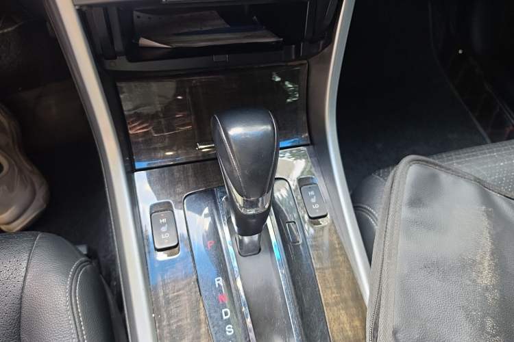 Used Honda Accord 2014 2.4L EX Luxury Edition Gear Lever