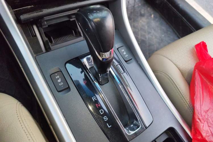 Used Honda Accord 2014 2.0L EX Luxury Edition Gear Lever