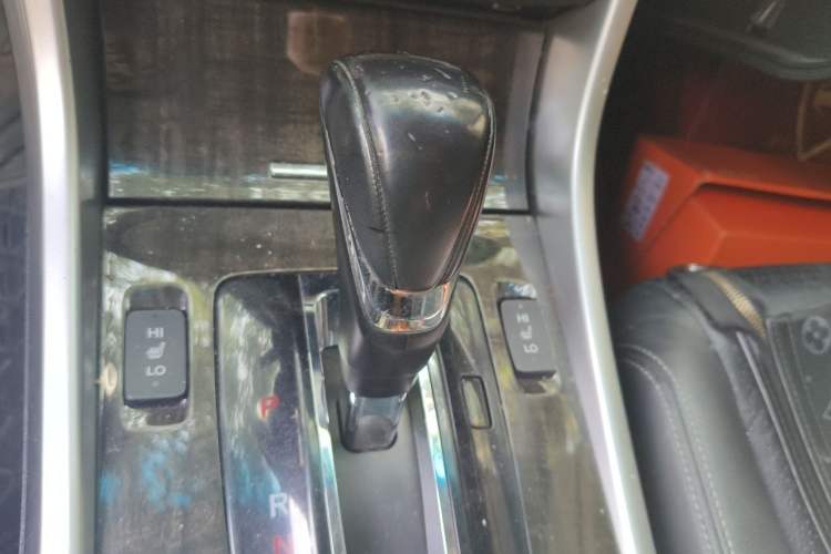 Used Honda Accord 2014 2.4L EX Luxury Edition Gear Lever
