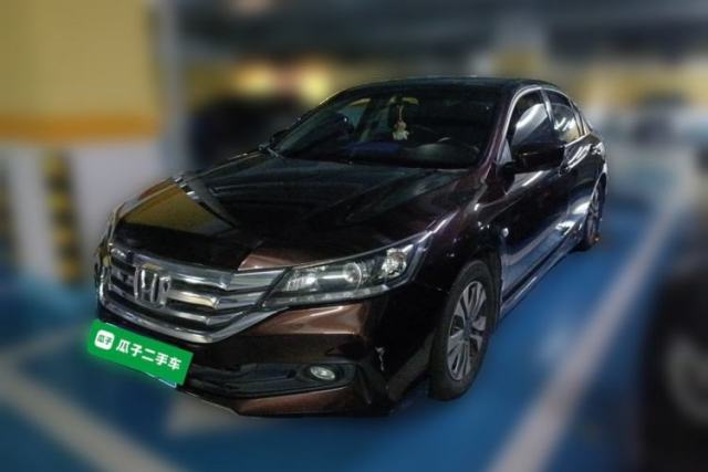 Honda Accord 2014 2.0L EX Luxury Edition مستعملة