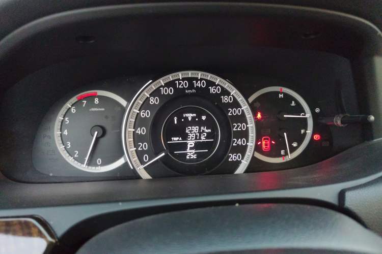 Used Honda Accord 2014 2.0L EX Luxury Edition Instrument Cluster