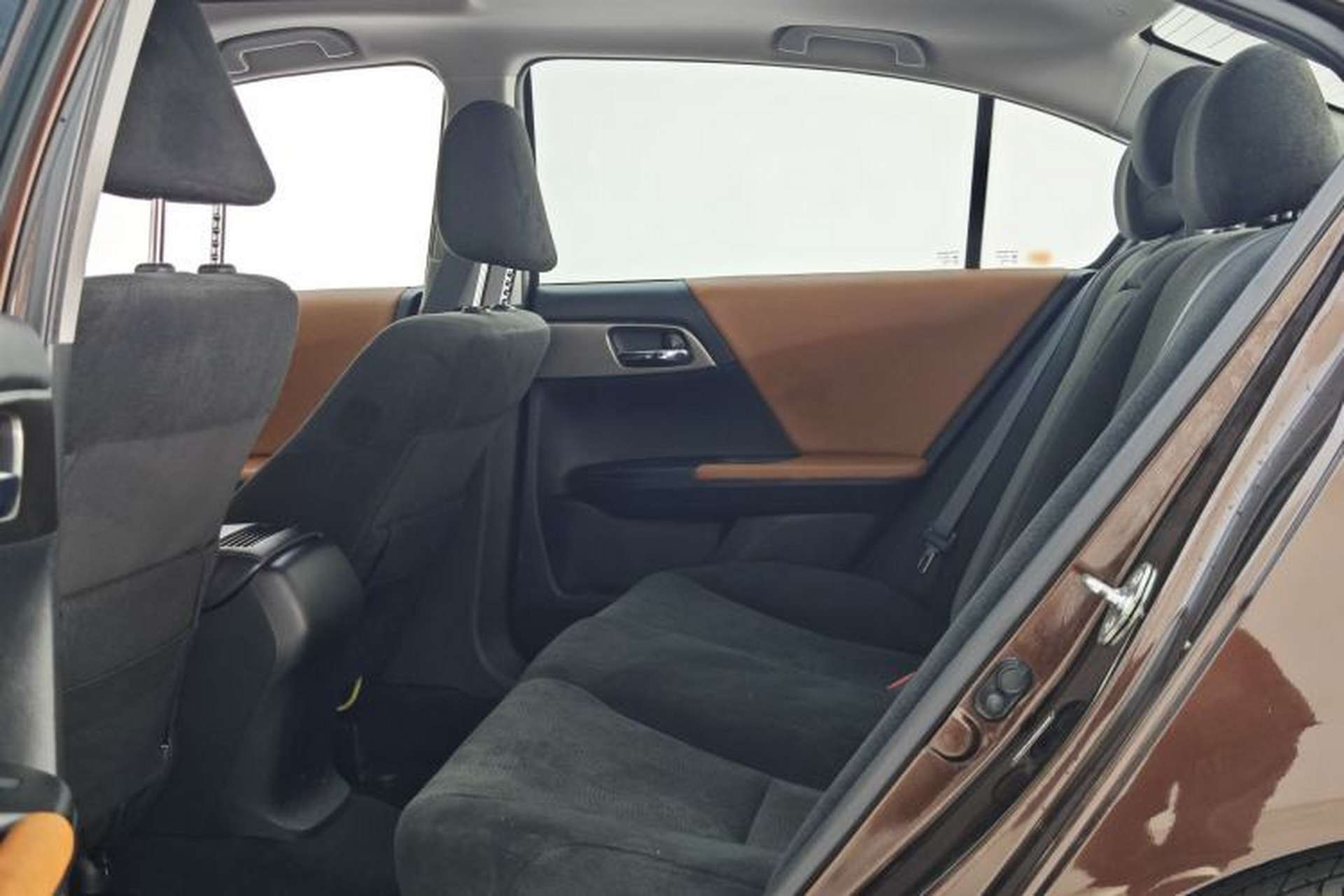 Used Honda Accord 2014 2.0L LX Comfort Edition Interior 5