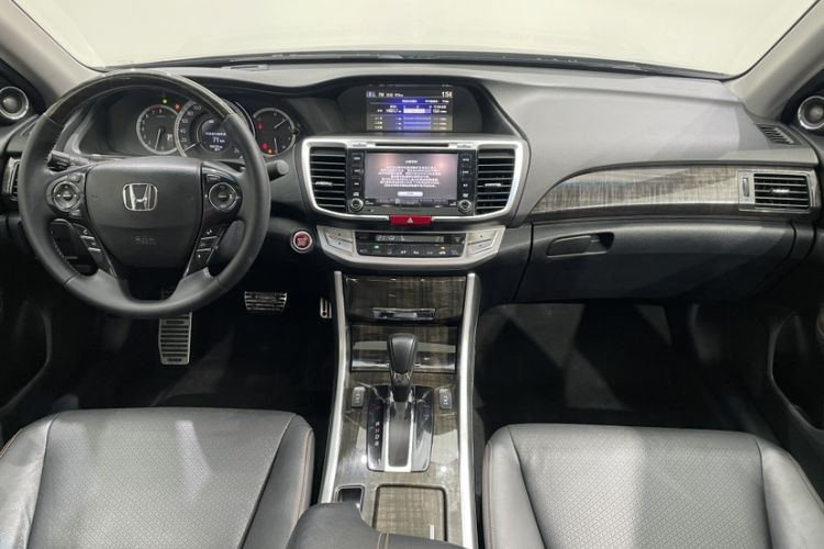Used Honda Accord 2014 3.0L EXLN Flagship Edition Interior 5