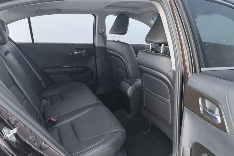 Used Honda Accord 2014 2.0L EX Luxury Edition Interior 5