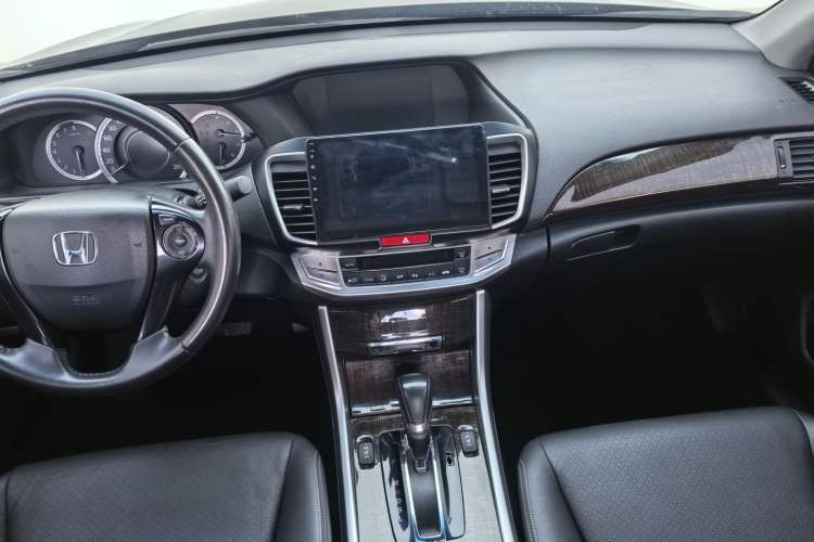 Used Honda Accord 2014 2.0L EX Luxury Edition Interior 6
