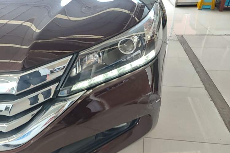 Used Honda Accord 2014 2.0L EX Luxury Edition Left Front Headlight